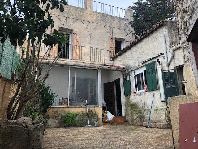 Vente Maison  4 pices - 72m 13003 Marseille